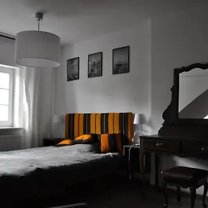 https://cichy-apartament-na-nowym-swiecie.warsawhotelspoland.com